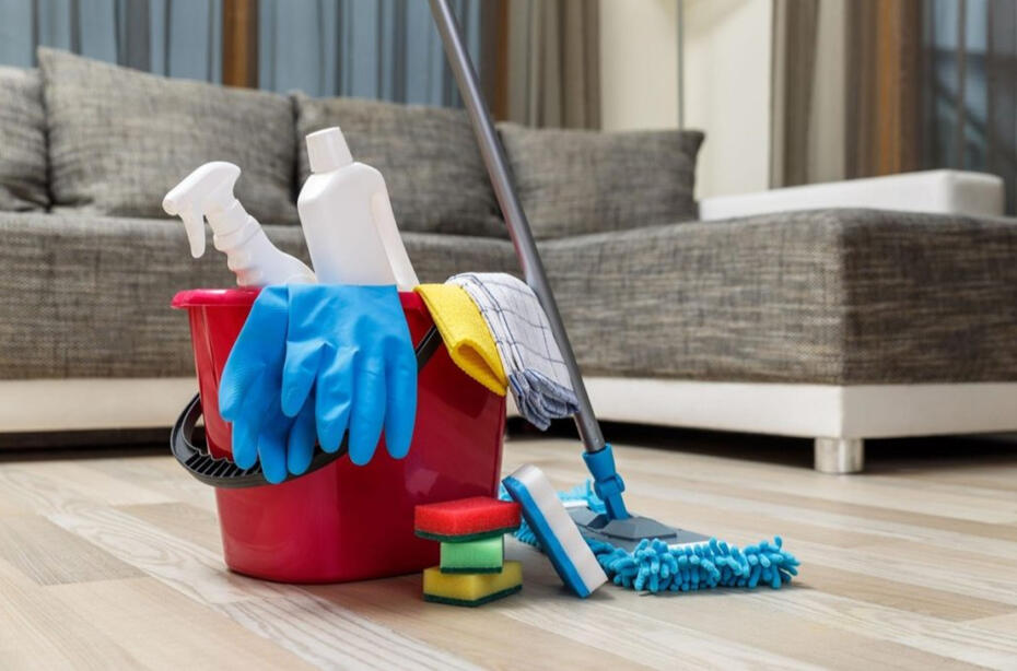 General cleaning of all living areas Kitchen cleaning (benches, sink, exterior of appliances) Bathroom cleaning and sanitising Dusting of surfaces and furniture Vacuuming and mopping floors Emptying rubbish bins Spot cleaning of fingerprints an